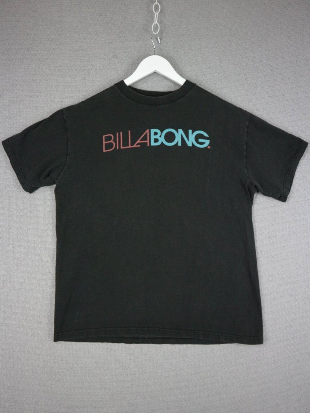 Billabong Faded black Surfer Skater Tee Men’s Graphic Design Logo